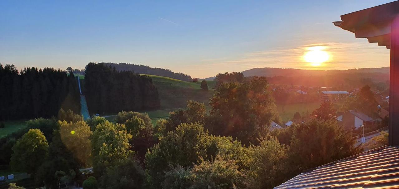 Traumhafter Bergblick Im Allgauer Luftkurort Buchenberg  エクステリア 写真